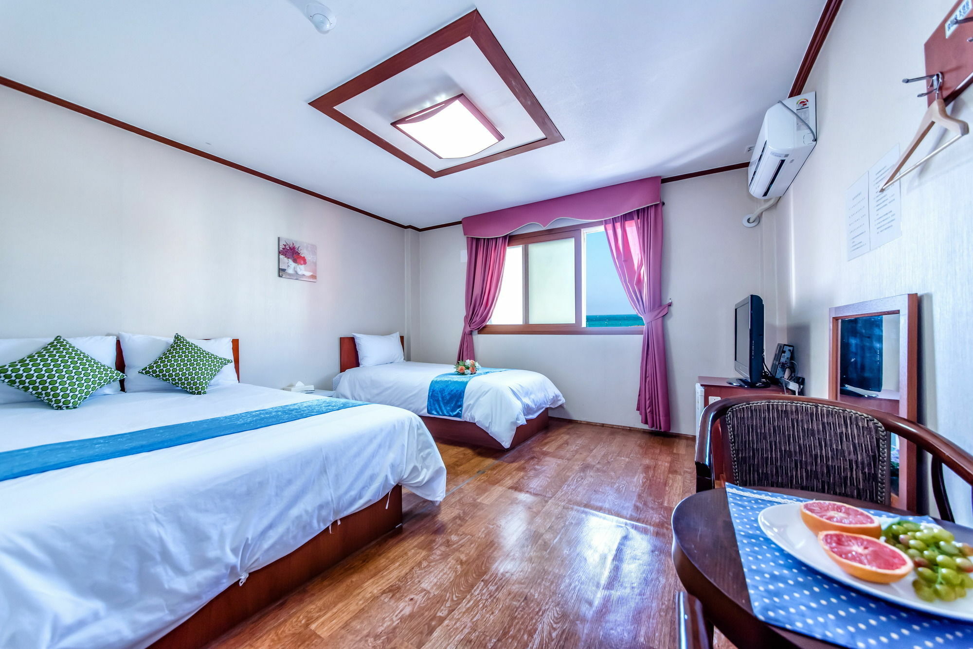 Beach Story Hotel Jeju Exterior photo